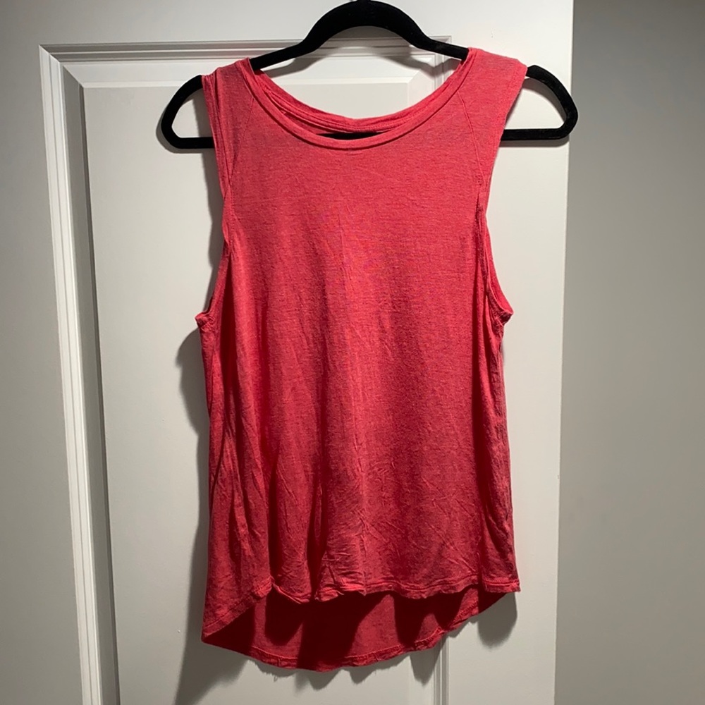 Cute high-low tank, light weight for summer